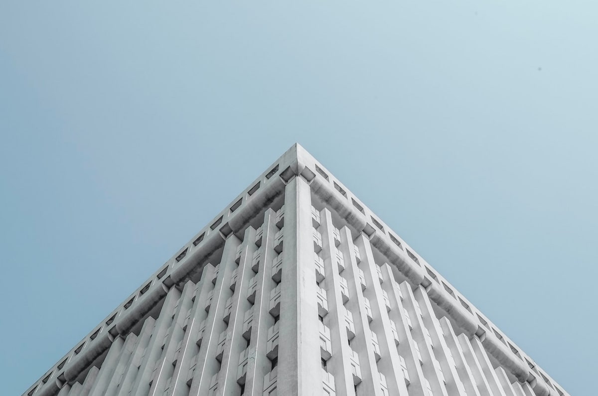 中方卫星抓拍到关键！美军开战信号明显，15国撤人，中方强力提醒